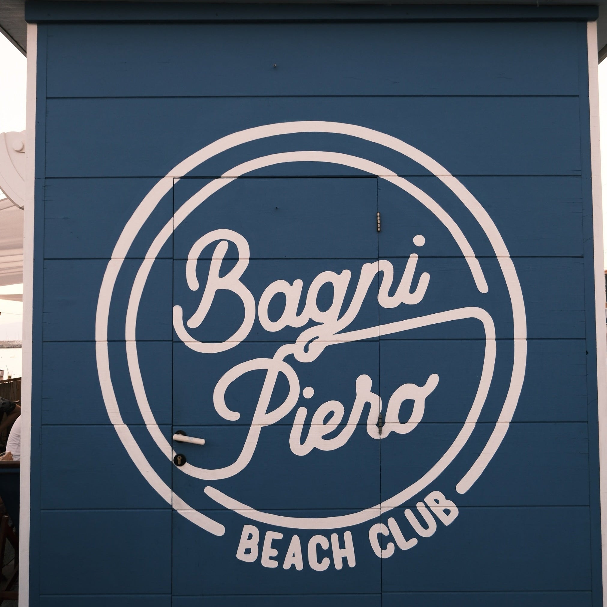 ALTA MAREA. A creative beach night.